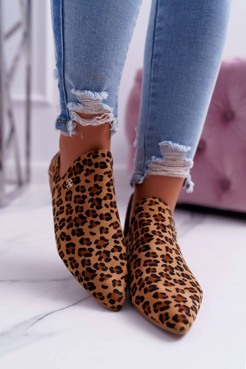 Ankle Boots mit Cutouts in Leo