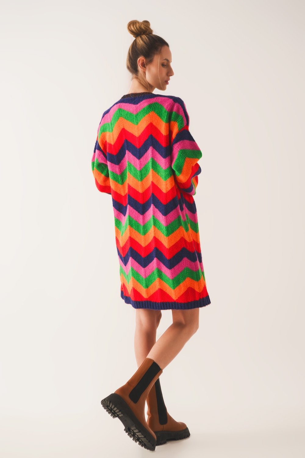 Strickjacke mit buntem Zickzack Muster